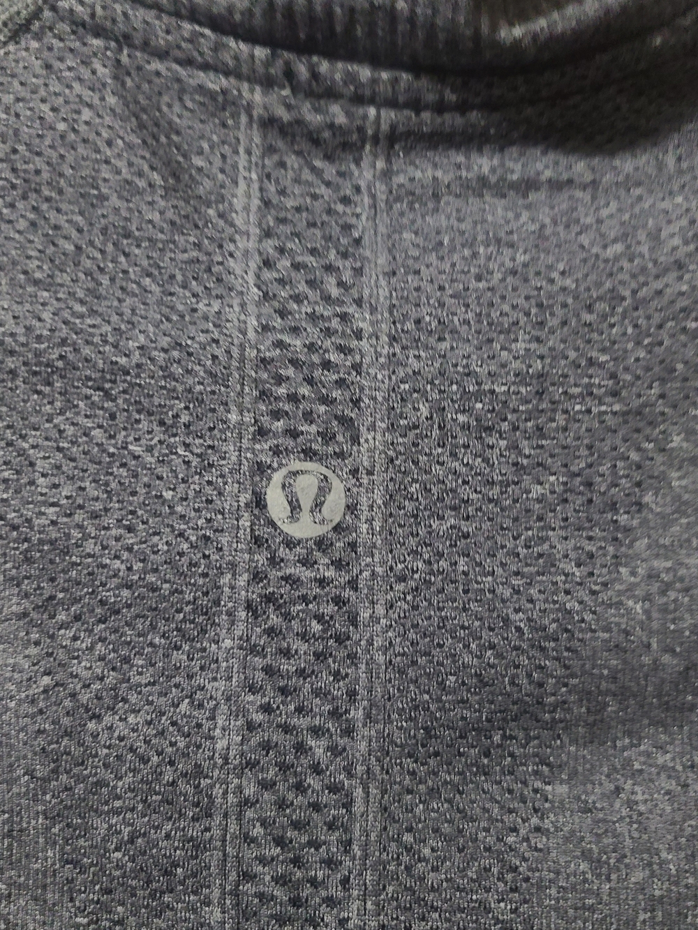 Lululemon Quarter-Zip Performance Long-Sleeve - Picture 4 of 6